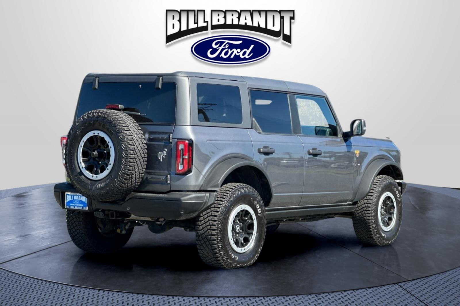 Certified 2024 Ford Bronco Badlands AWD/4WD image 3