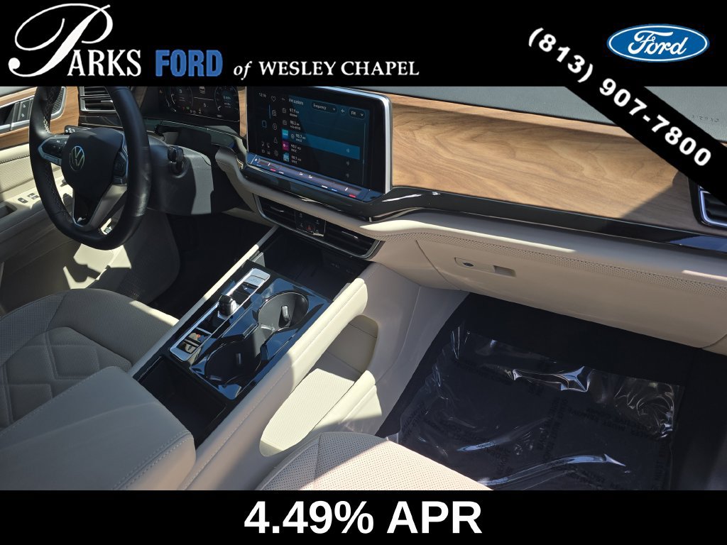 Used 2025 Volkswagen Atlas SE FWD image 11