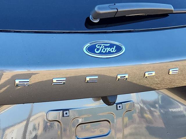 Certified 2025 Ford Escape Active w/ Cold Weather Package FWD image 18