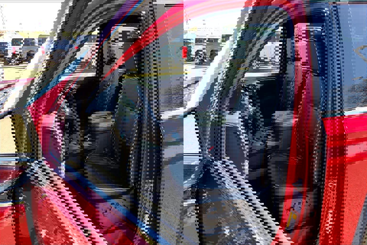 Used 2024 GMC Yukon SLT w/ SLT Premium Package image 10