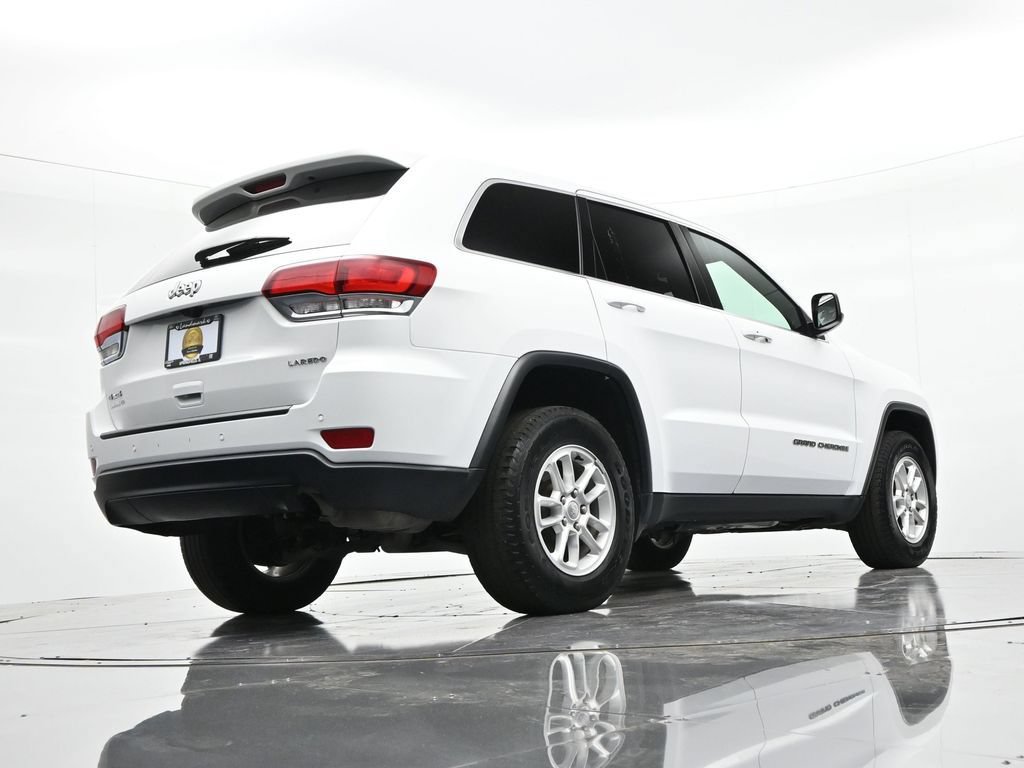Used 2020 Jeep Grand Cherokee Laredo AWD/4WD image 25