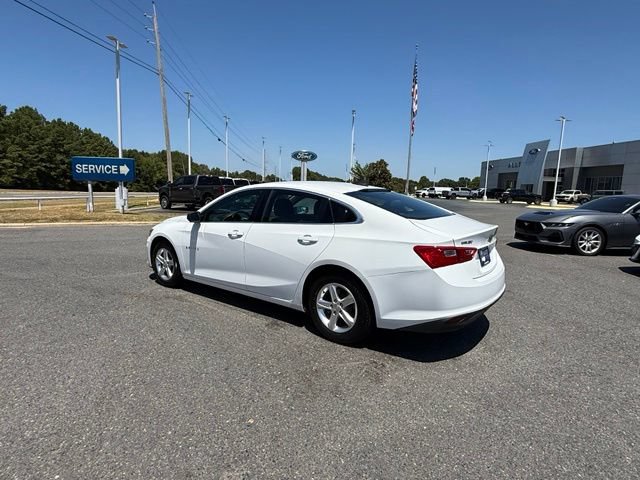 Used 2020 Chevrolet Malibu LS FWD image 4