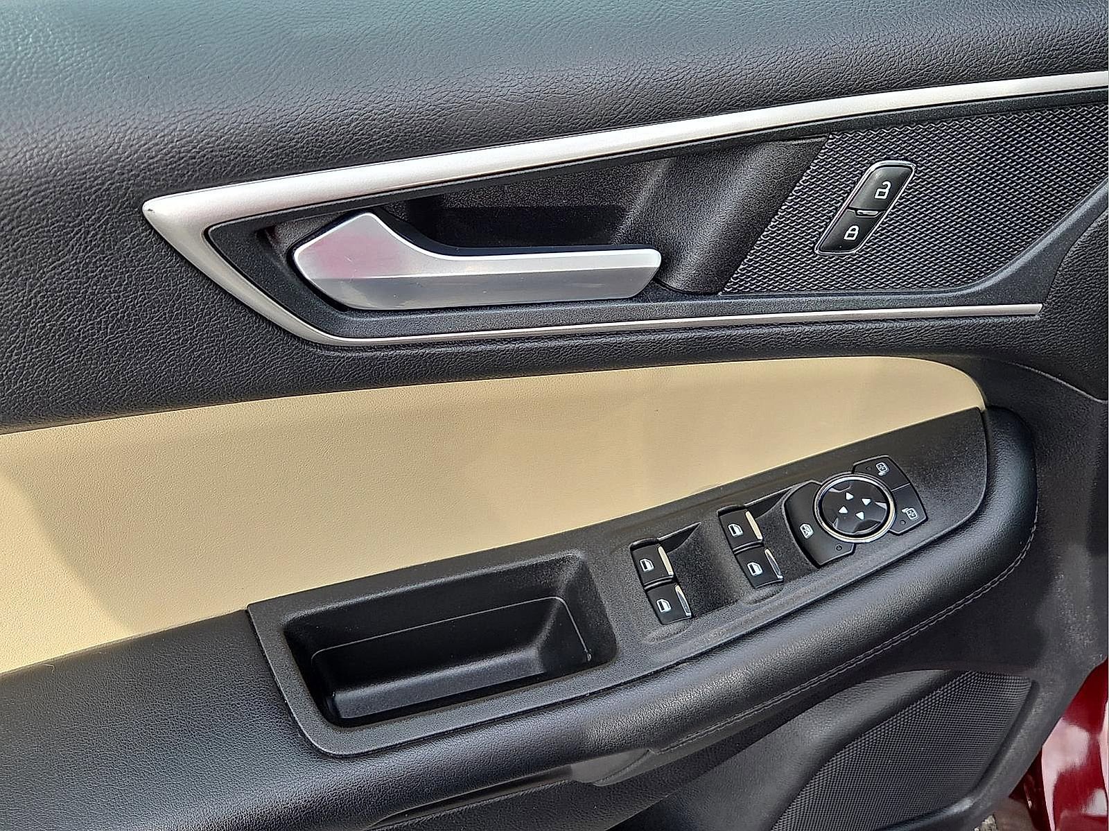 Certified 2022 Ford Edge SEL w/ Convenience Package image 13