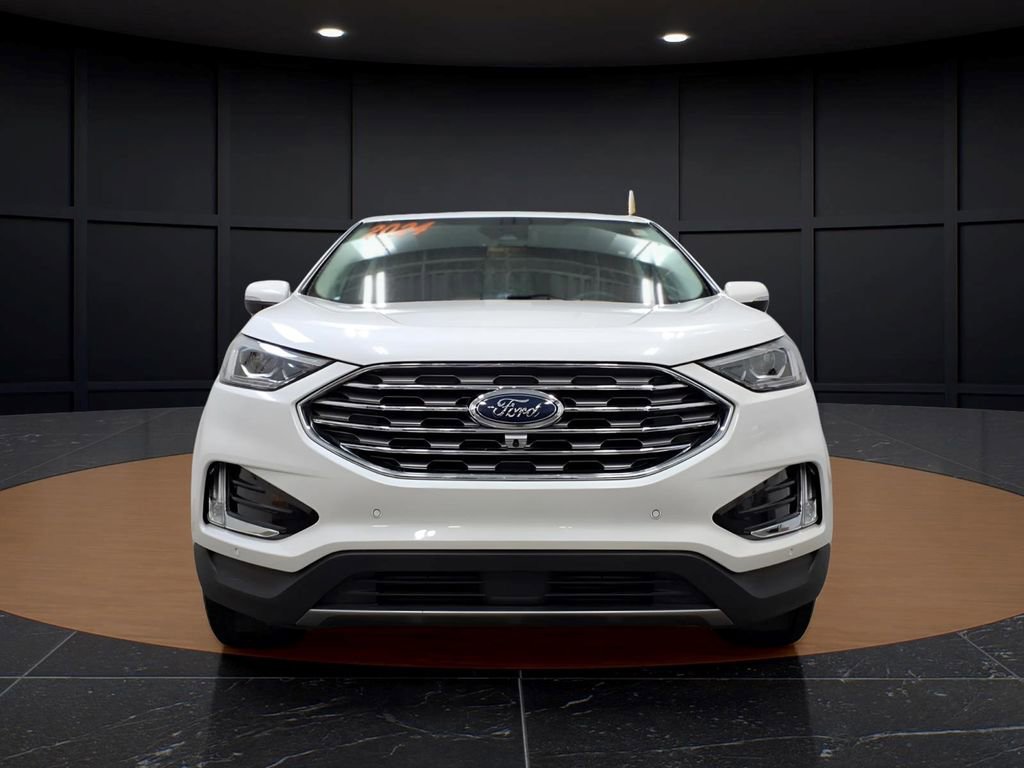 Certified 2024 Ford Edge Titanium w/ Equipment Group 301A AWD/4WD image 2