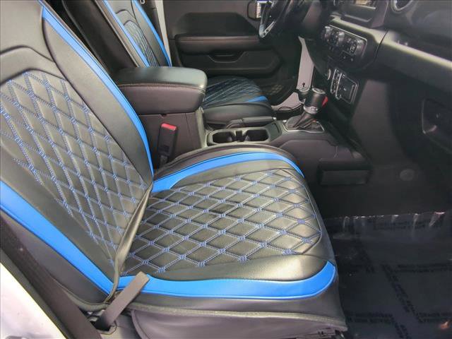 Used 2020 Jeep Wrangler Unlimited Sahara image 19