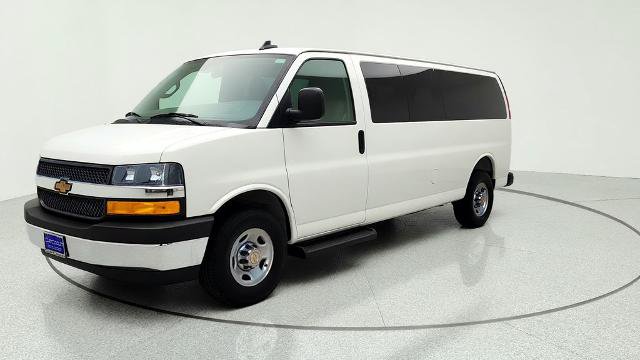 Used 2025 Chevrolet Express 3500 LT w/ LT Preferred Equipment Group RWD image 3