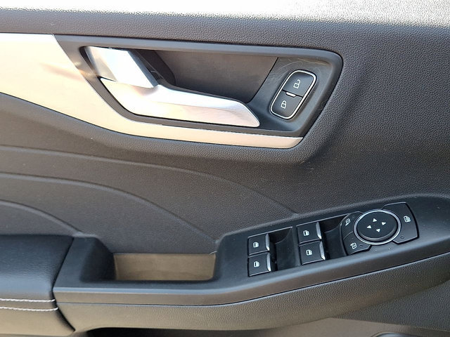 Certified 2022 Ford Escape SEL AWD/4WD image 10