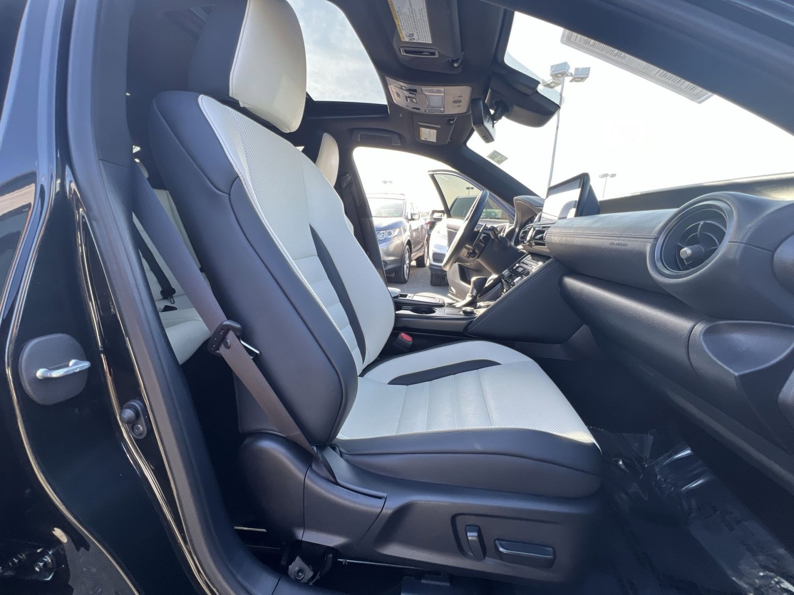 Used 2025 Lexus IS 350 F Sport image 27