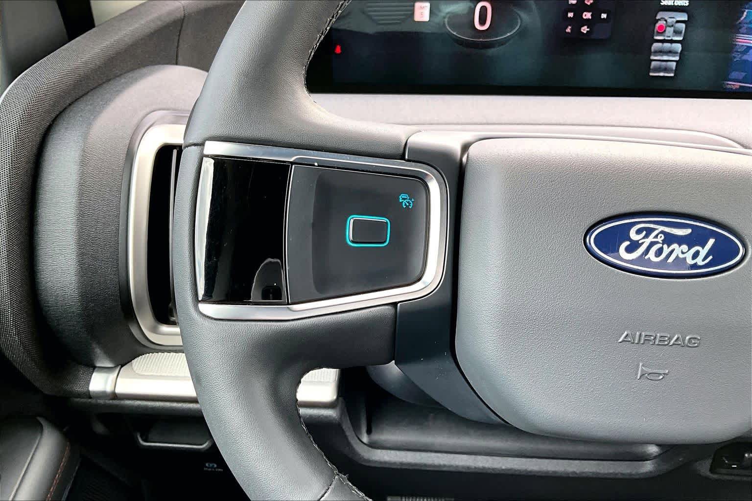 Certified 2025 Ford Expedition Active RWD image 24