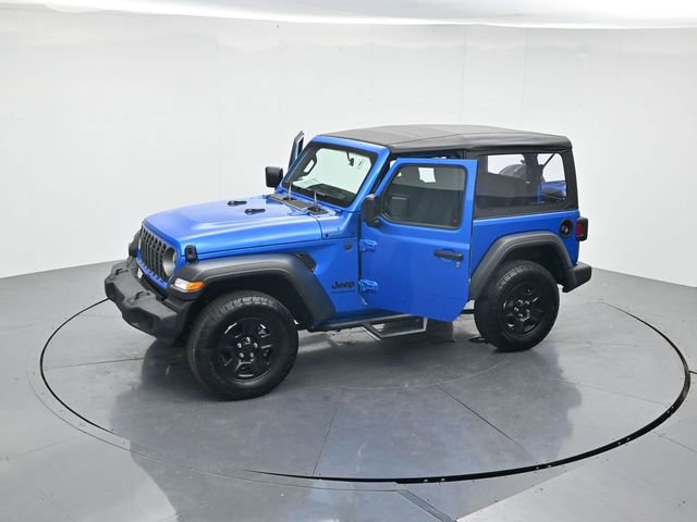 Used 2025 Jeep Wrangler Sport AWD/4WD image 45