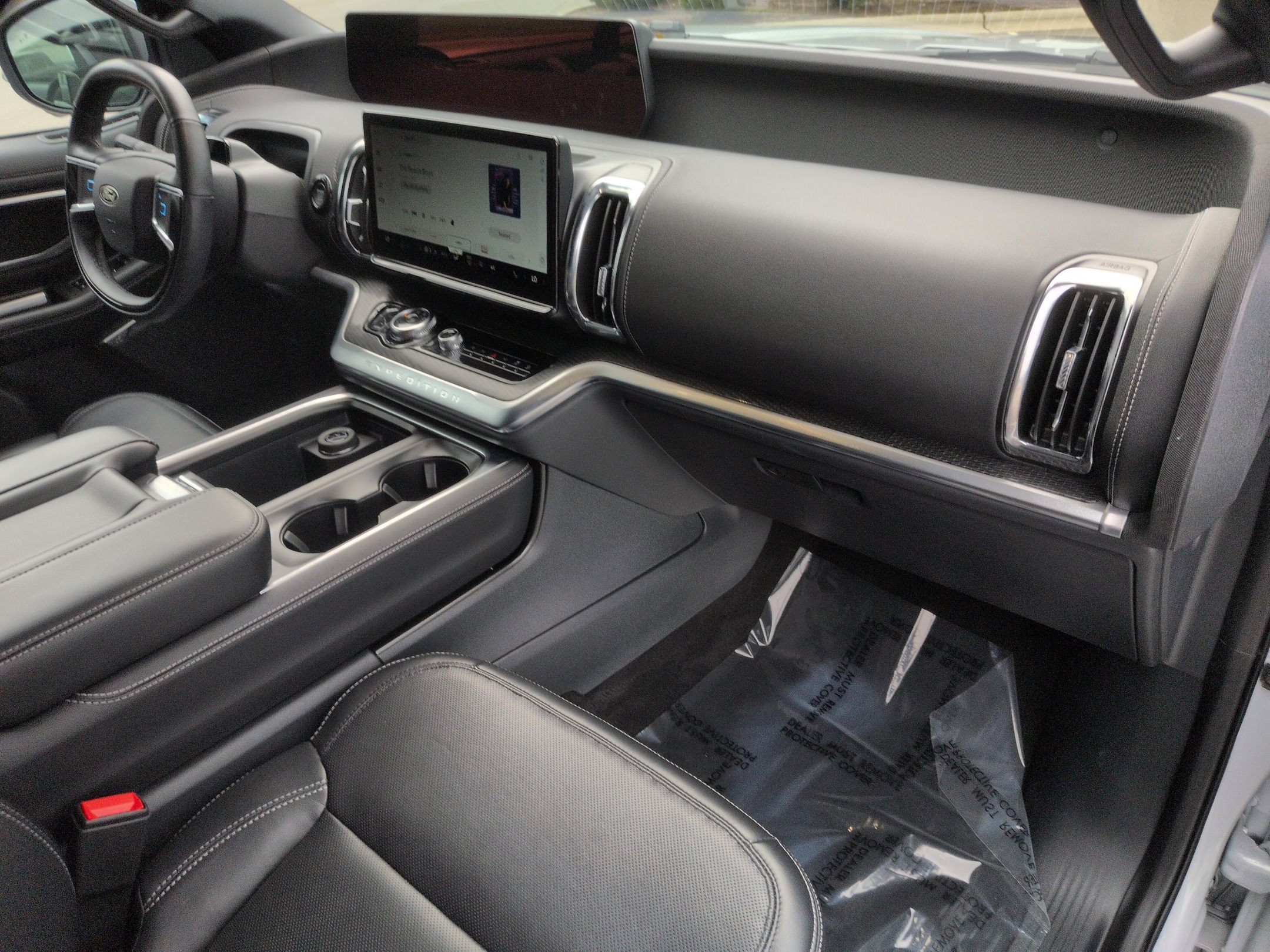 Certified 2025 Ford Expedition Max Platinum w/ Stealth Appearance Package AWD/4WD image 38