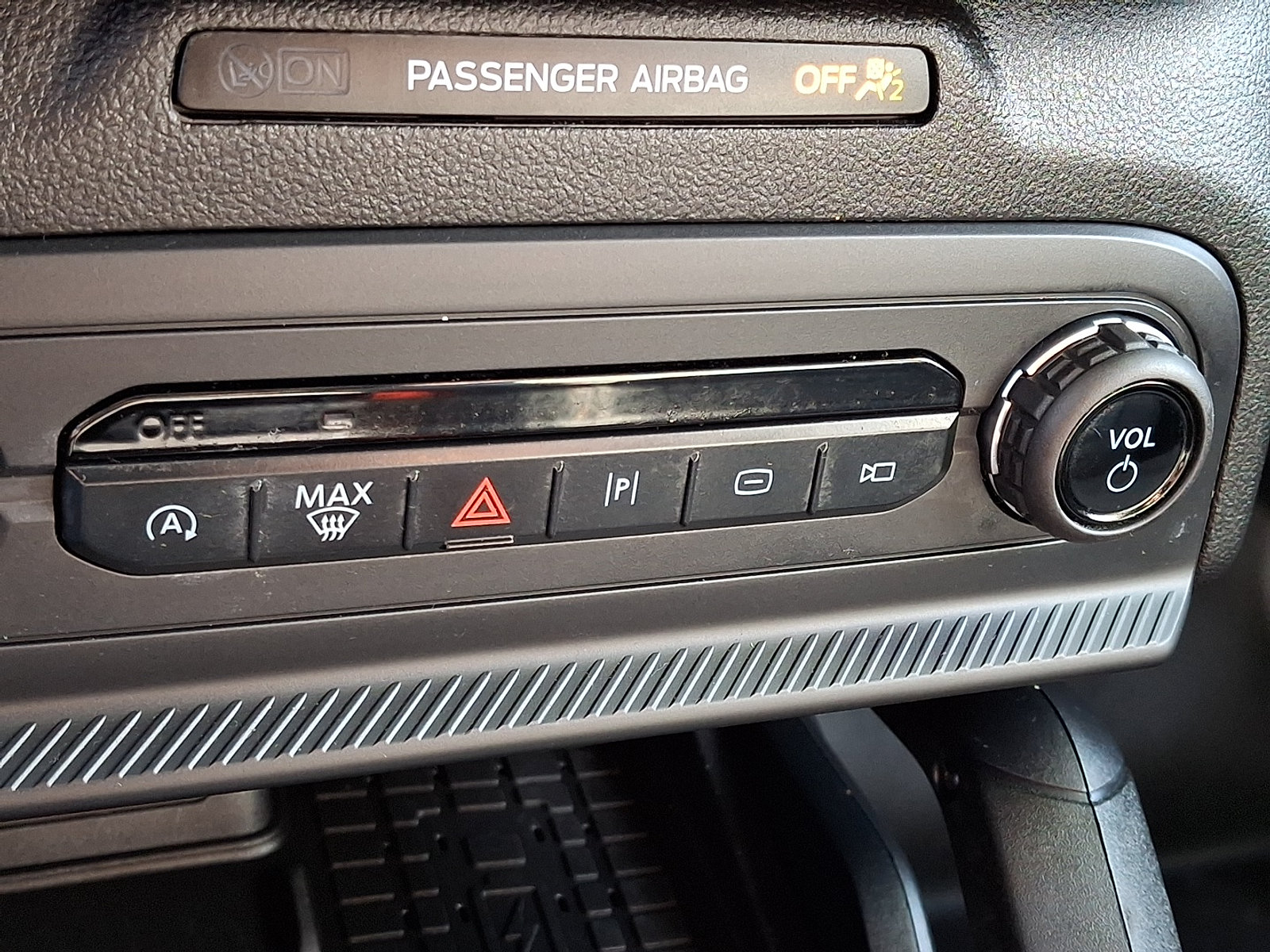 Certified 2025 Ford Bronco Sport Badlands AWD/4WD image 17
