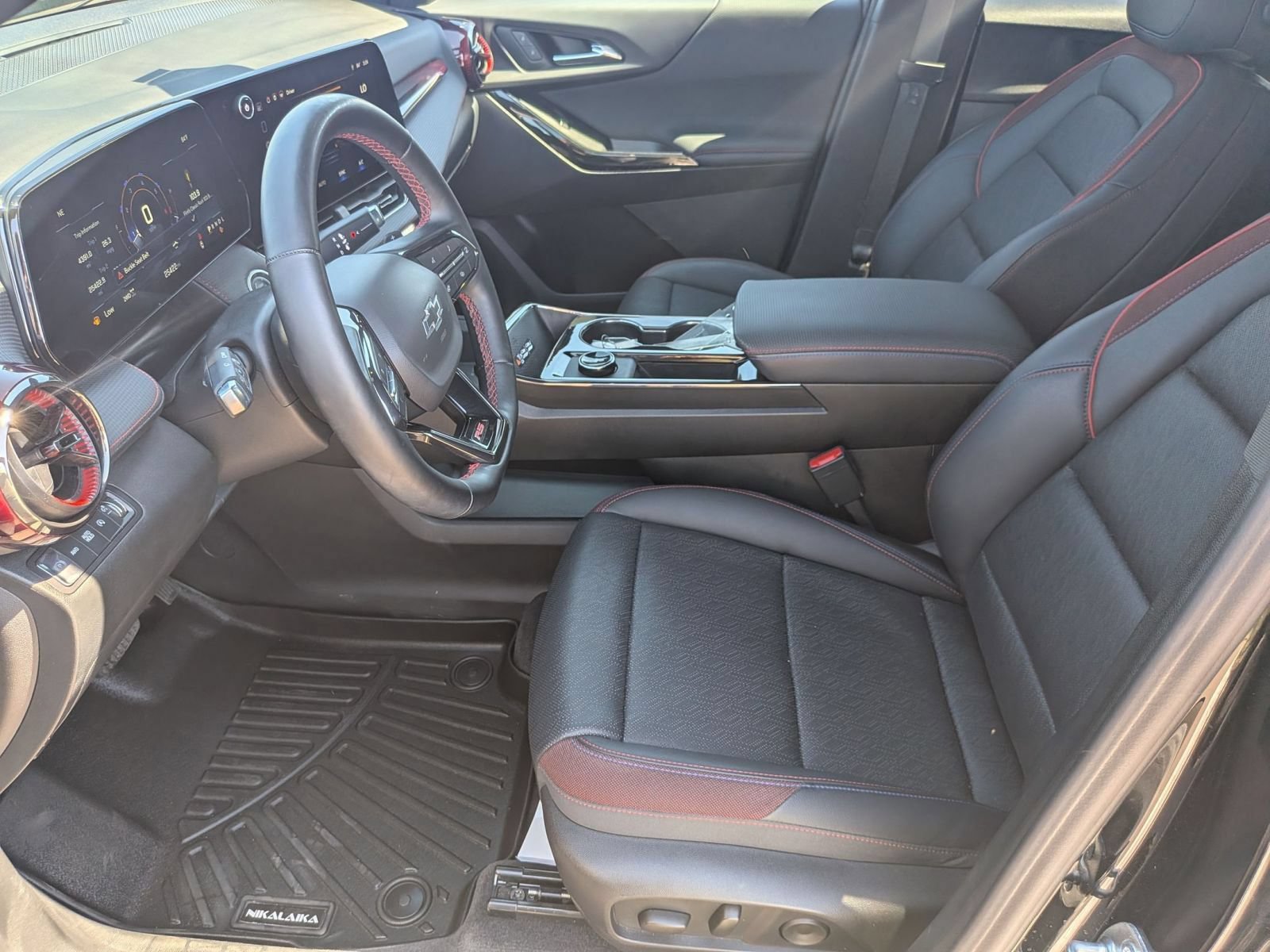Used 2025 Chevrolet Equinox RS w/ Convenience Package III AWD/4WD image 12