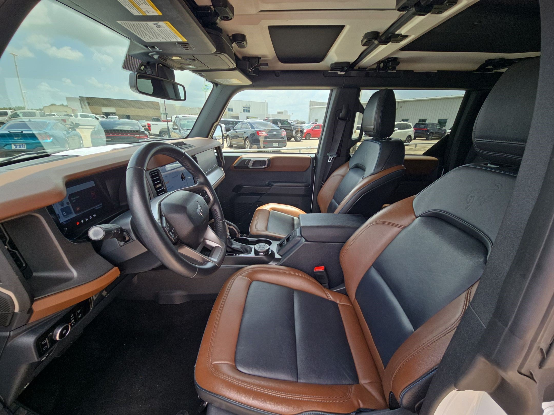 Certified 2024 Ford Bronco Outer Banks AWD/4WD image 16