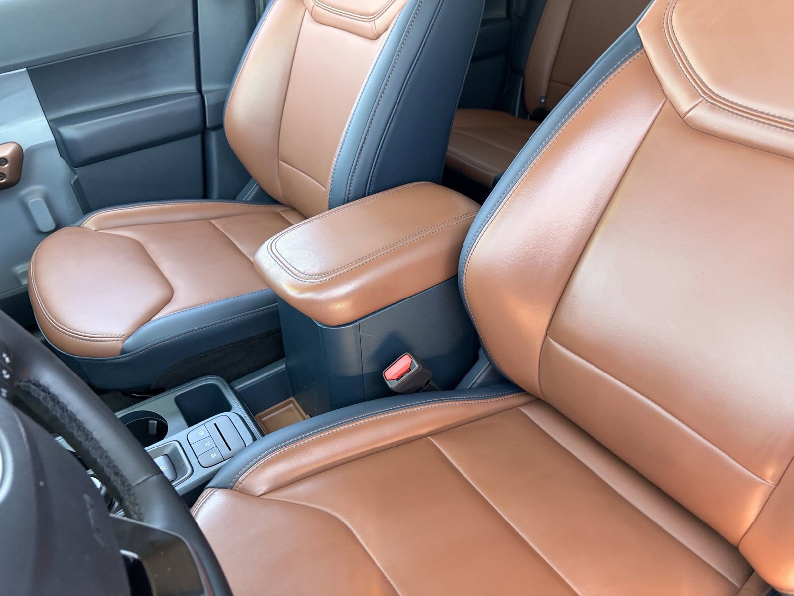 Certified 2024 Ford Maverick Lariat FWD image 19