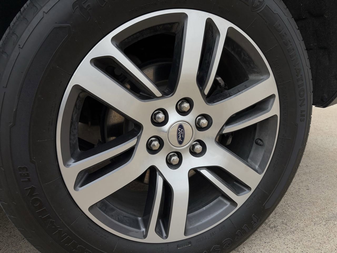 Certified 2022 Ford Expedition Limited image 11