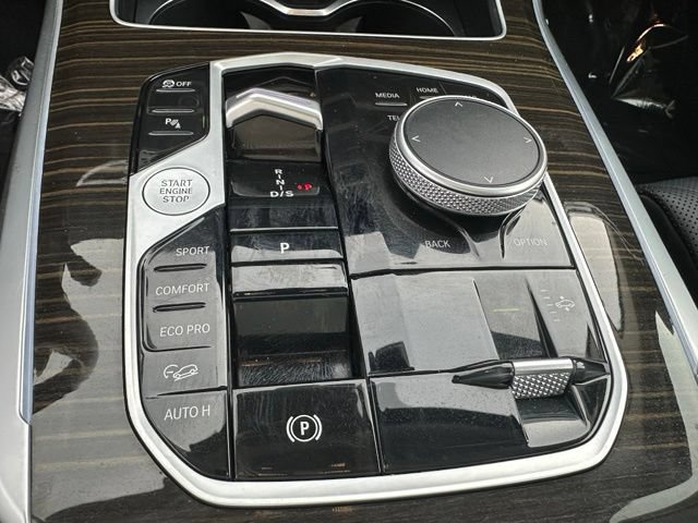 Used 2024 BMW X7 xDrive40i AWD/4WD image 28