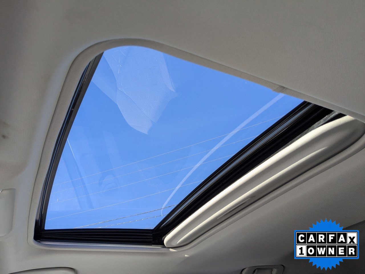 Used 2021 Toyota RAV4 XLE image 22