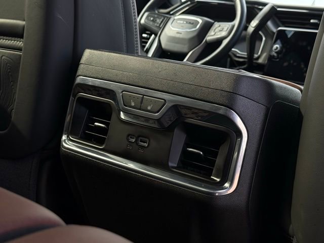 Used 2025 GMC Sierra 3500 Denali Ultimate AWD/4WD image 23