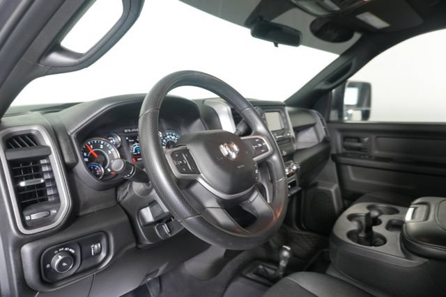 Used 2024 RAM 2500 Tradesman w/ Chrome Appearance Group AWD/4WD image 28