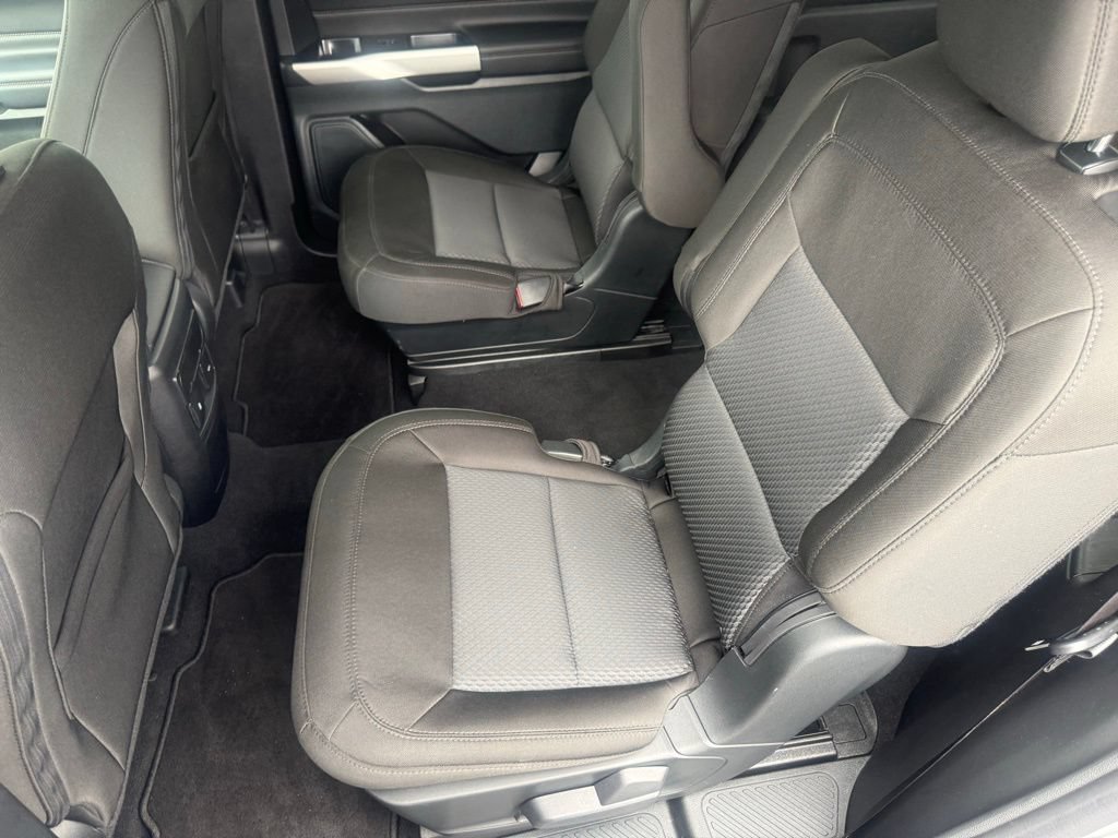 Certified 2024 Ford Explorer XLT AWD/4WD image 36