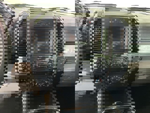 Certified 2022 Ford F350 XLT w/ XLT Value Package image 25