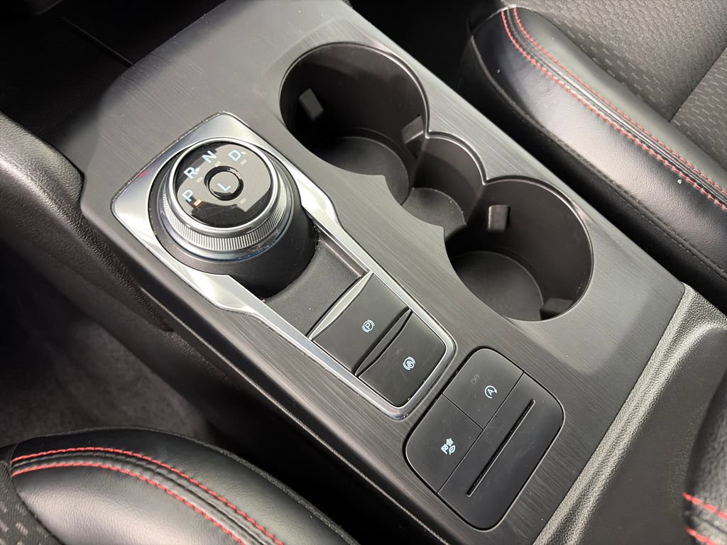 Certified 2025 Ford Escape ST-Line Select AWD/4WD image 22