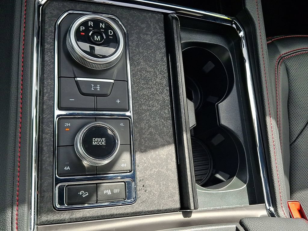 Certified 2024 Ford Expedition Limited AWD/4WD image 26