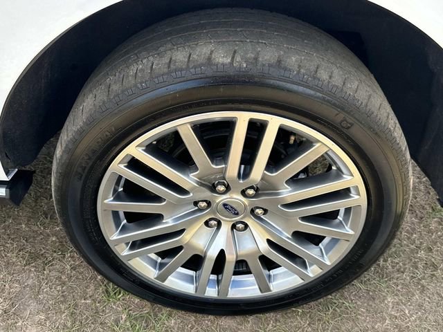 Certified 2024 Ford Expedition Limited AWD/4WD image 14