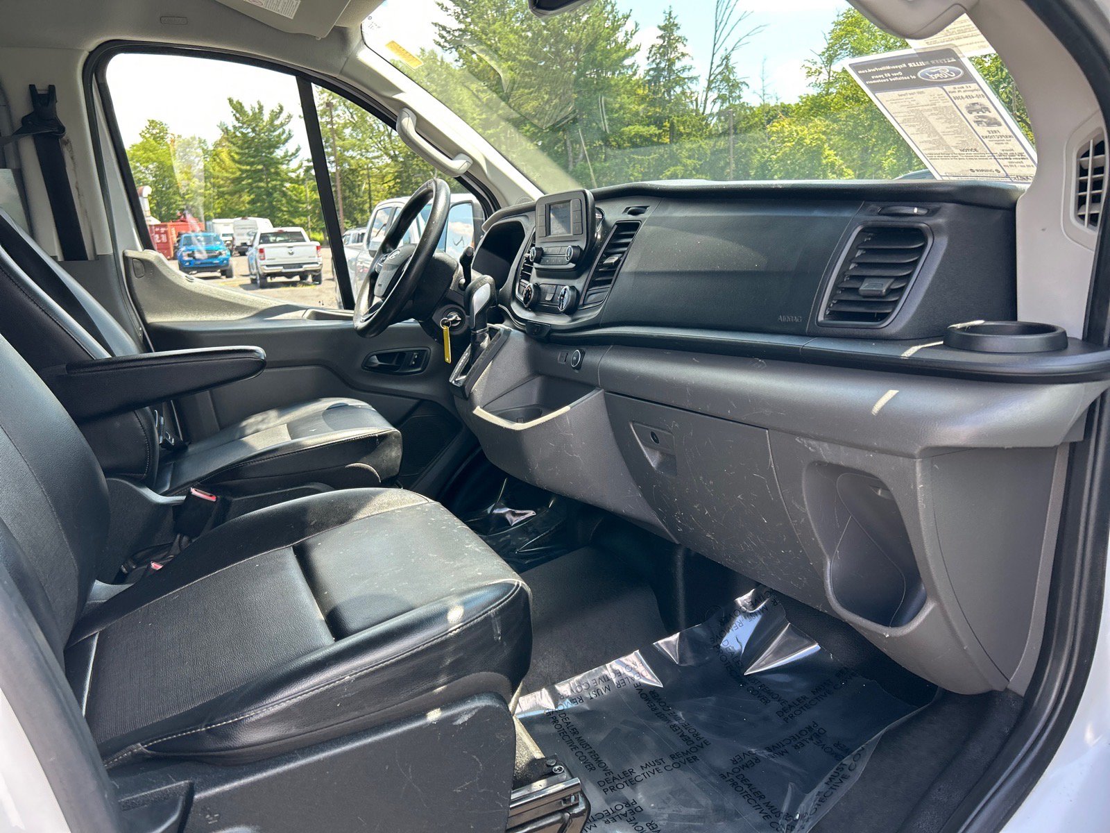 Certified 2020 Ford Transit 150 Low Roof RWD image 14