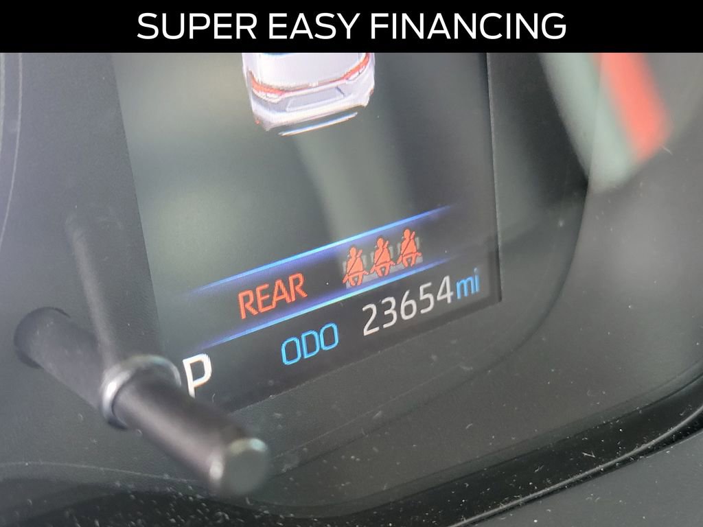 Used 2021 Toyota Corolla LE image 23