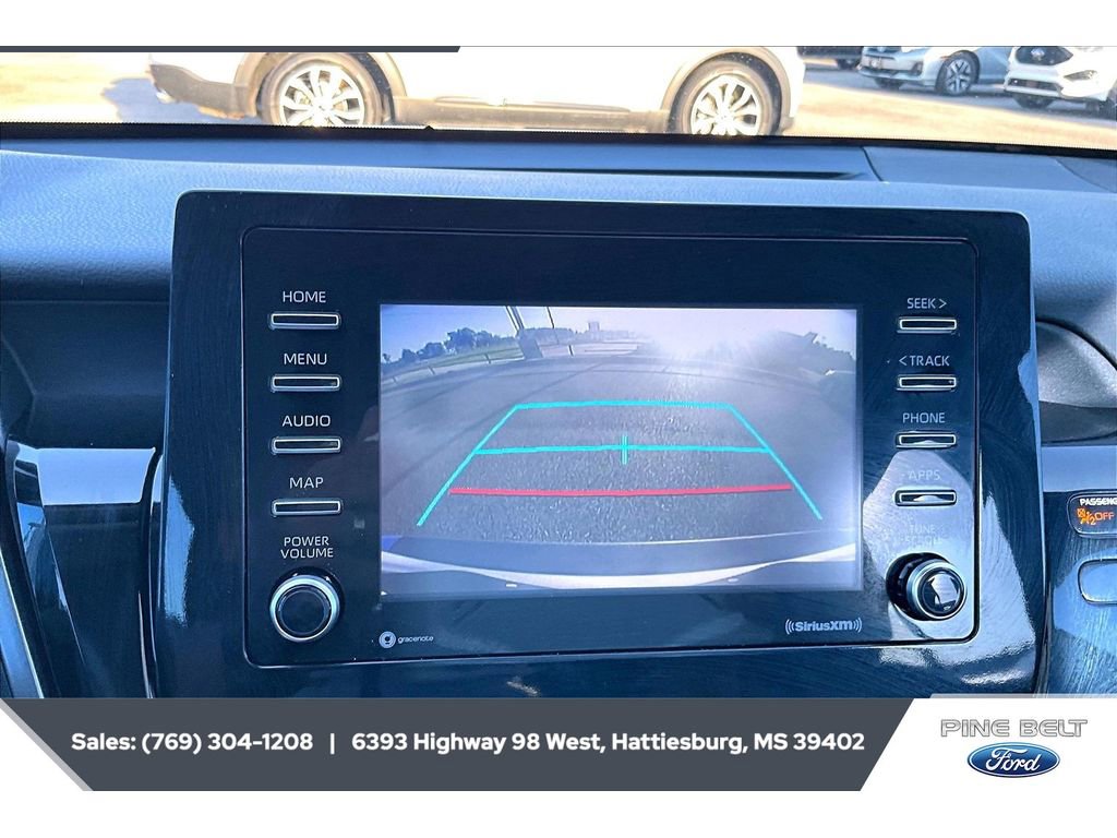 Used 2022 Toyota Camry SE FWD image 15
