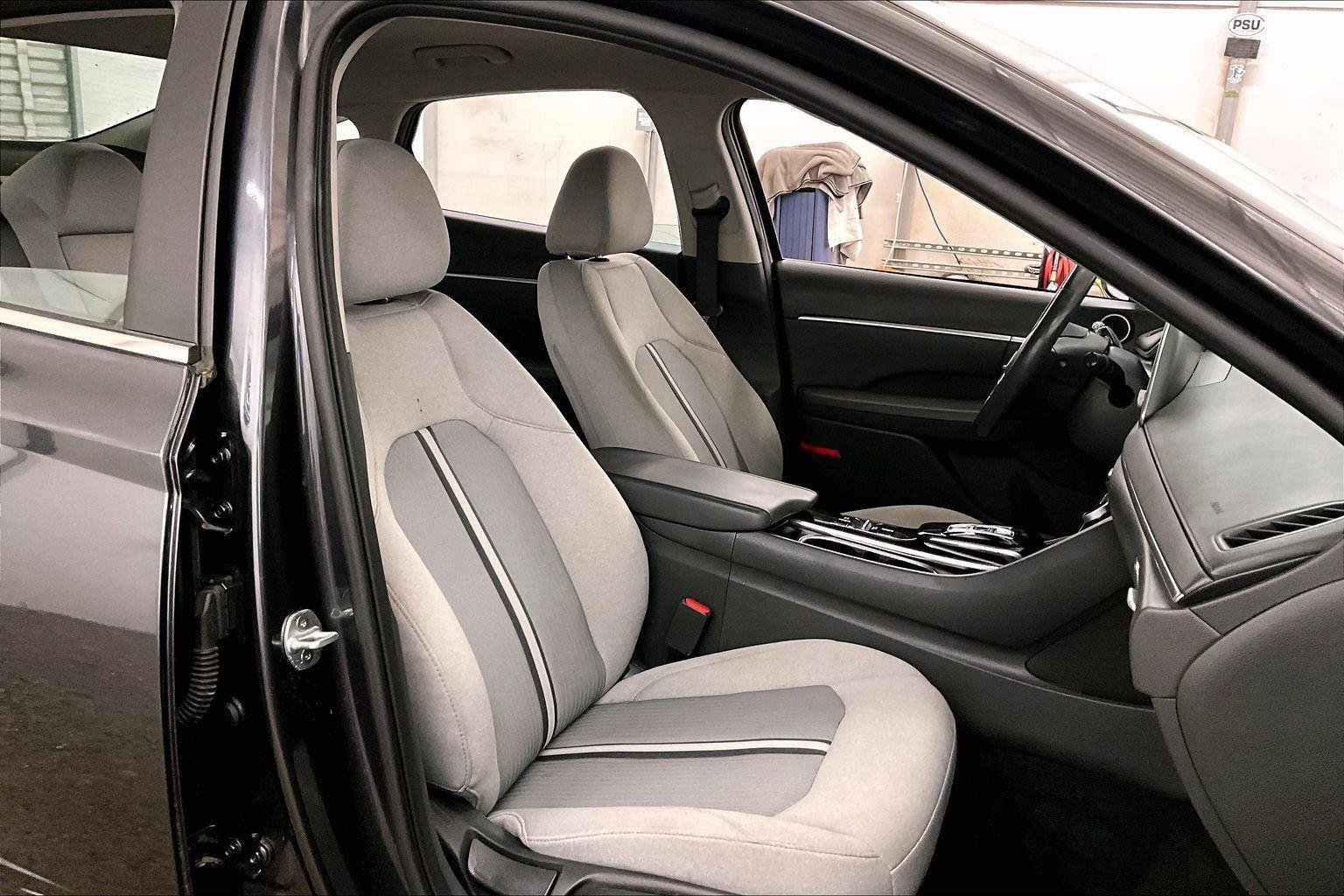 Used 2020 Hyundai Sonata SEL w/ Convenience Package image 9