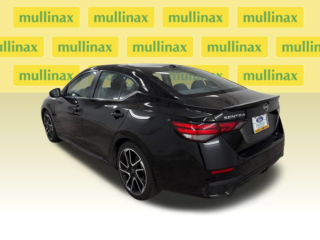 Used 2025 Nissan Sentra SR FWD image 10