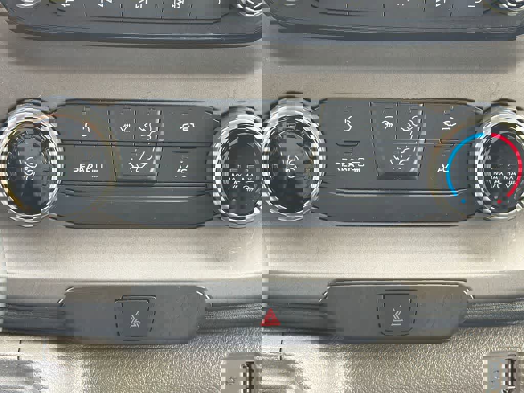 Certified 2020 Ford Transit 350 XLT image 27