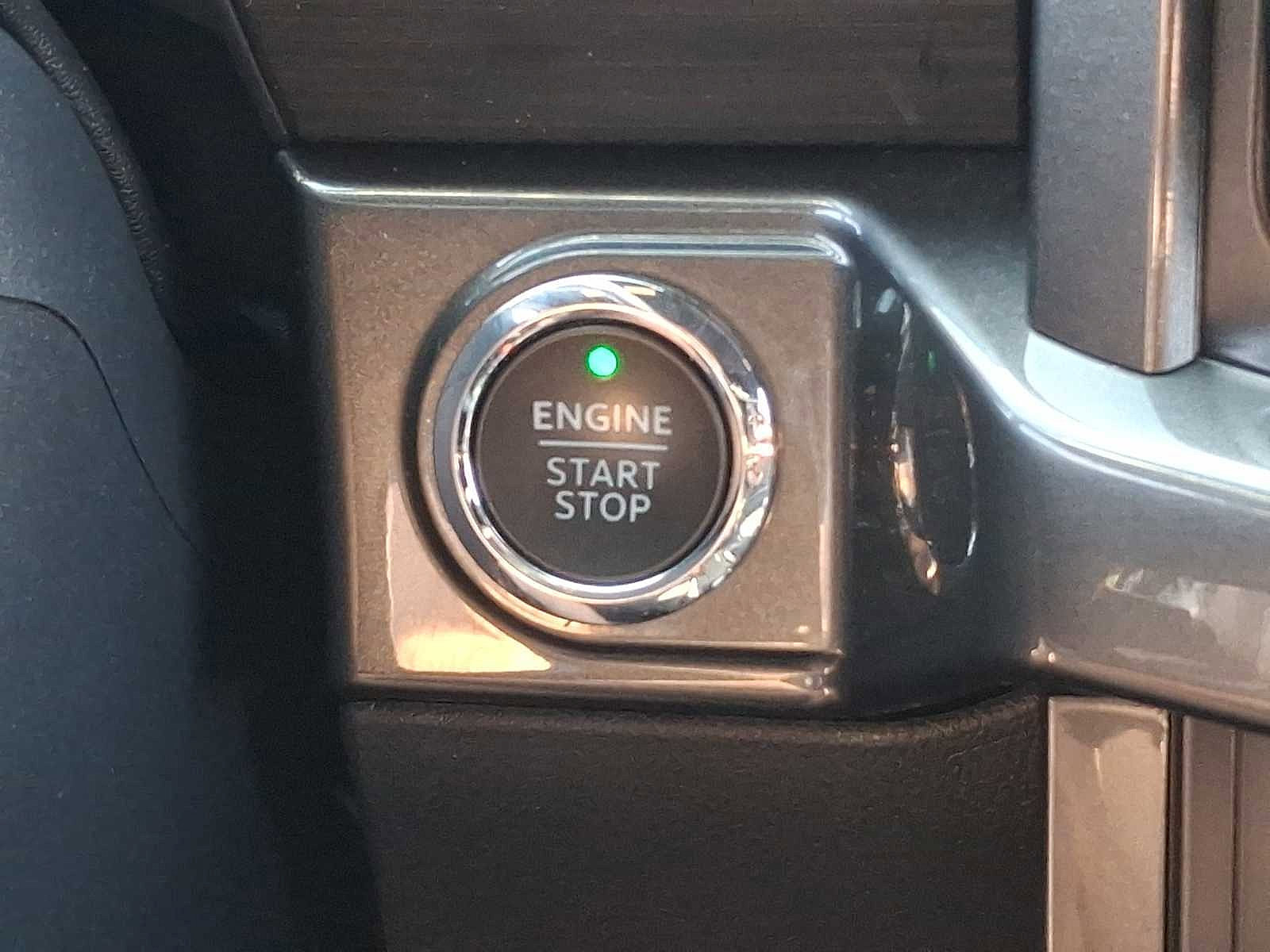 Certified 2022 Ford F150 XLT w/ Equipment Group 302A High image 21