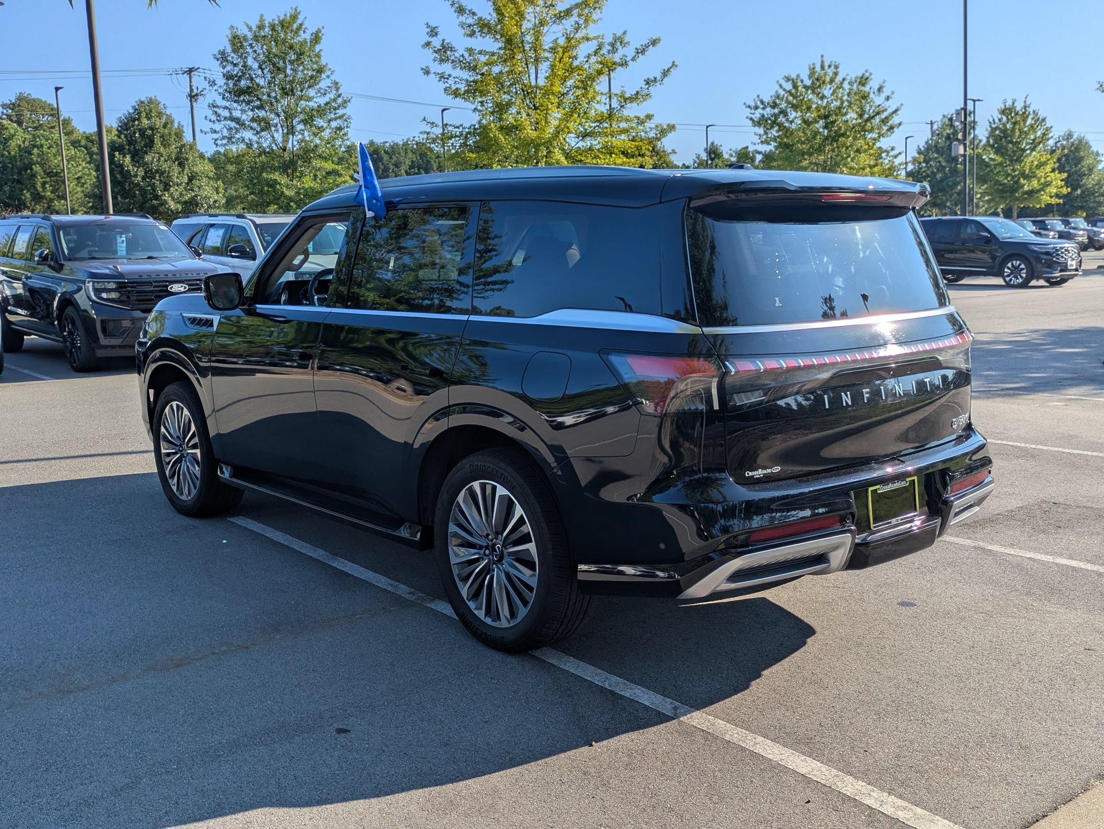 Used 2025 INFINITI QX80 Luxe AWD/4WD image 6