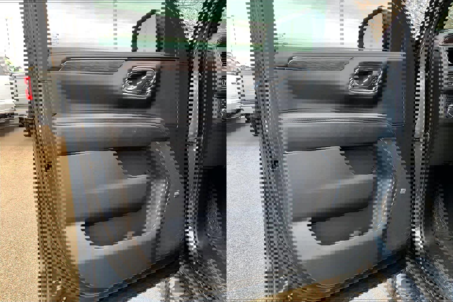 Used 2021 Chevrolet Tahoe Z71 w/ Z71 Signature Package image 44