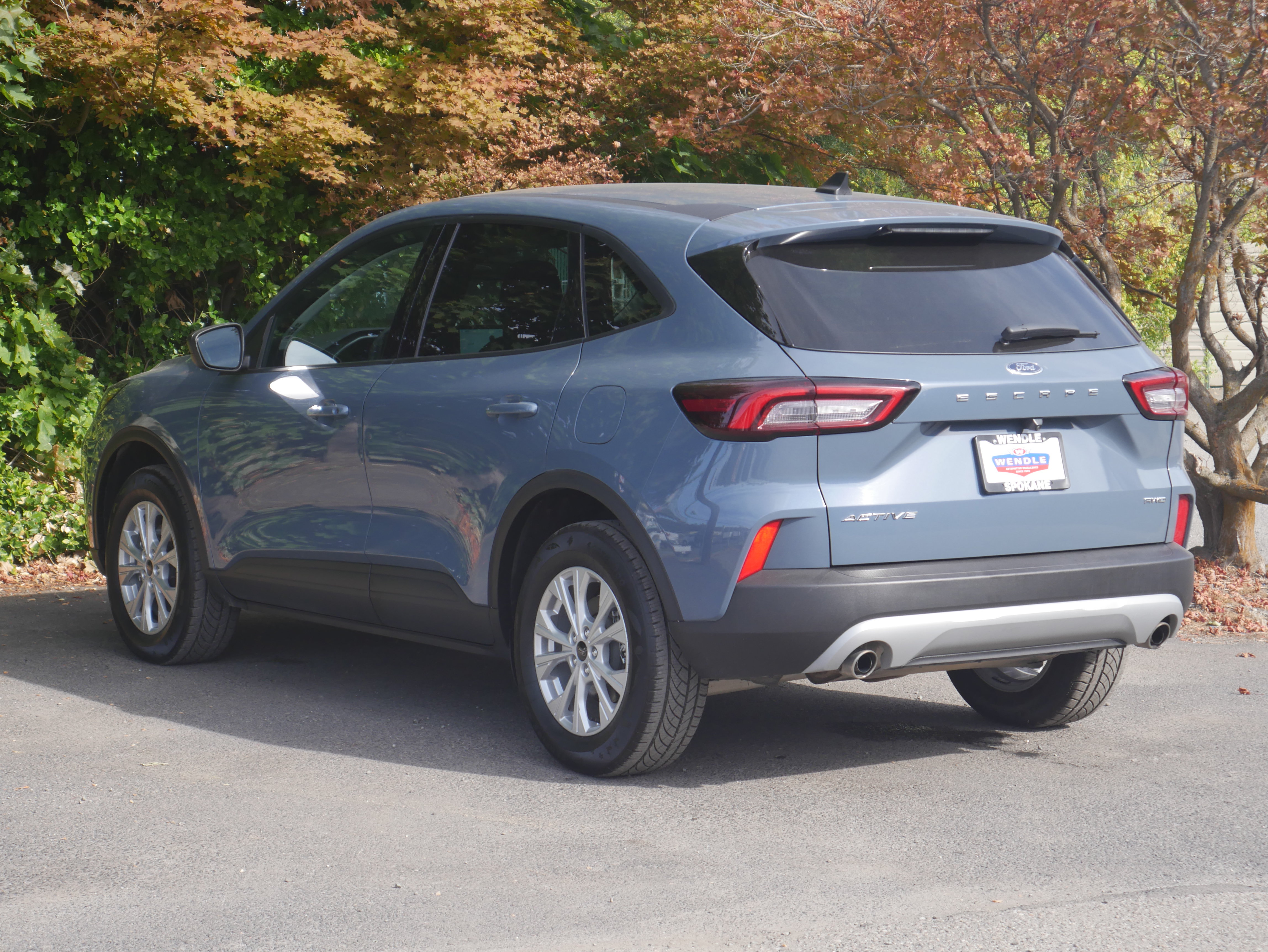 Certified 2025 Ford Escape Active AWD/4WD image 16