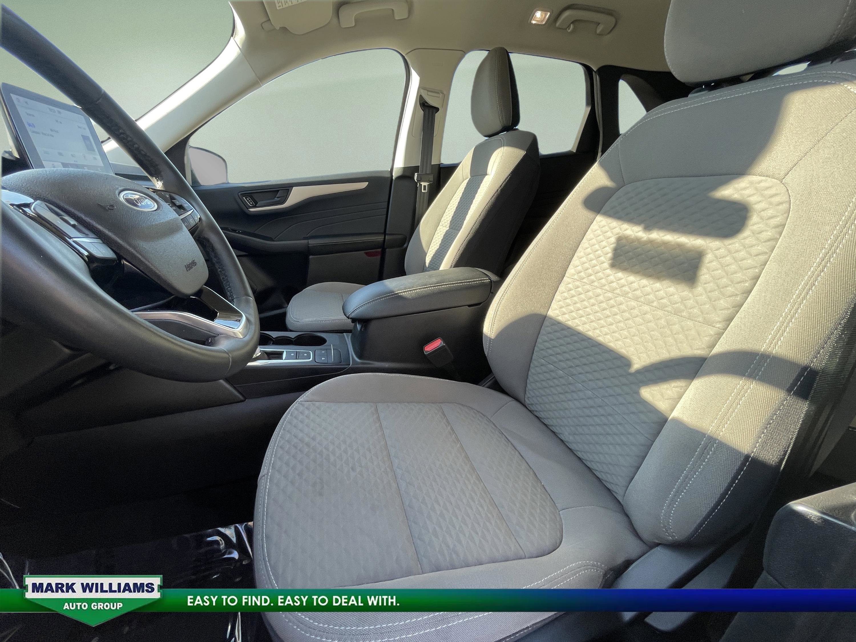 Certified 2022 Ford Escape SE w/ Cold Weather Package image 11