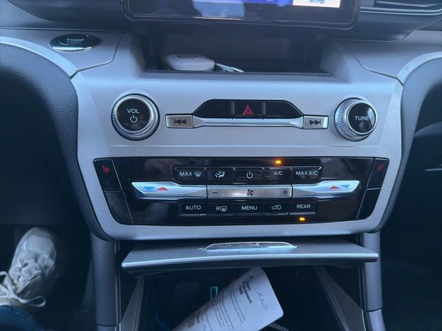 Certified 2024 Ford Explorer XLT image 26