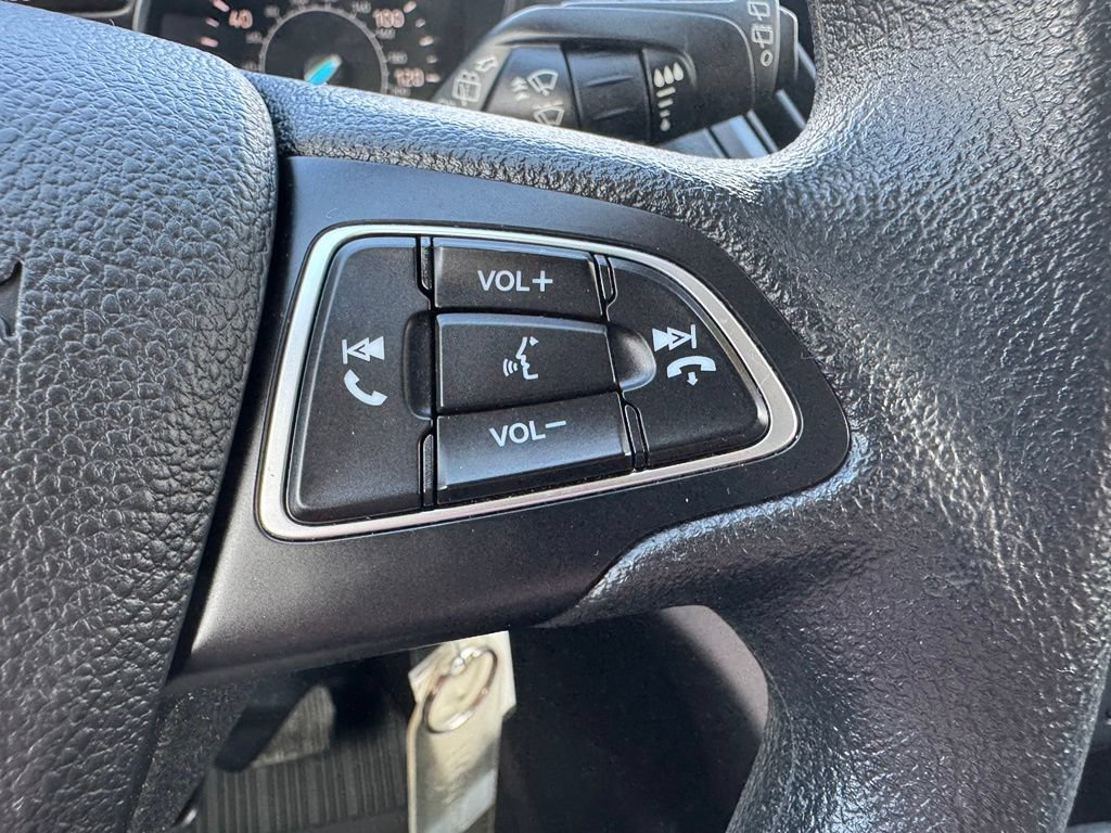 Certified 2018 Ford Escape SE FWD image 37