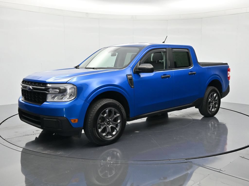 Certified 2022 Ford Maverick XLT FWD image 1