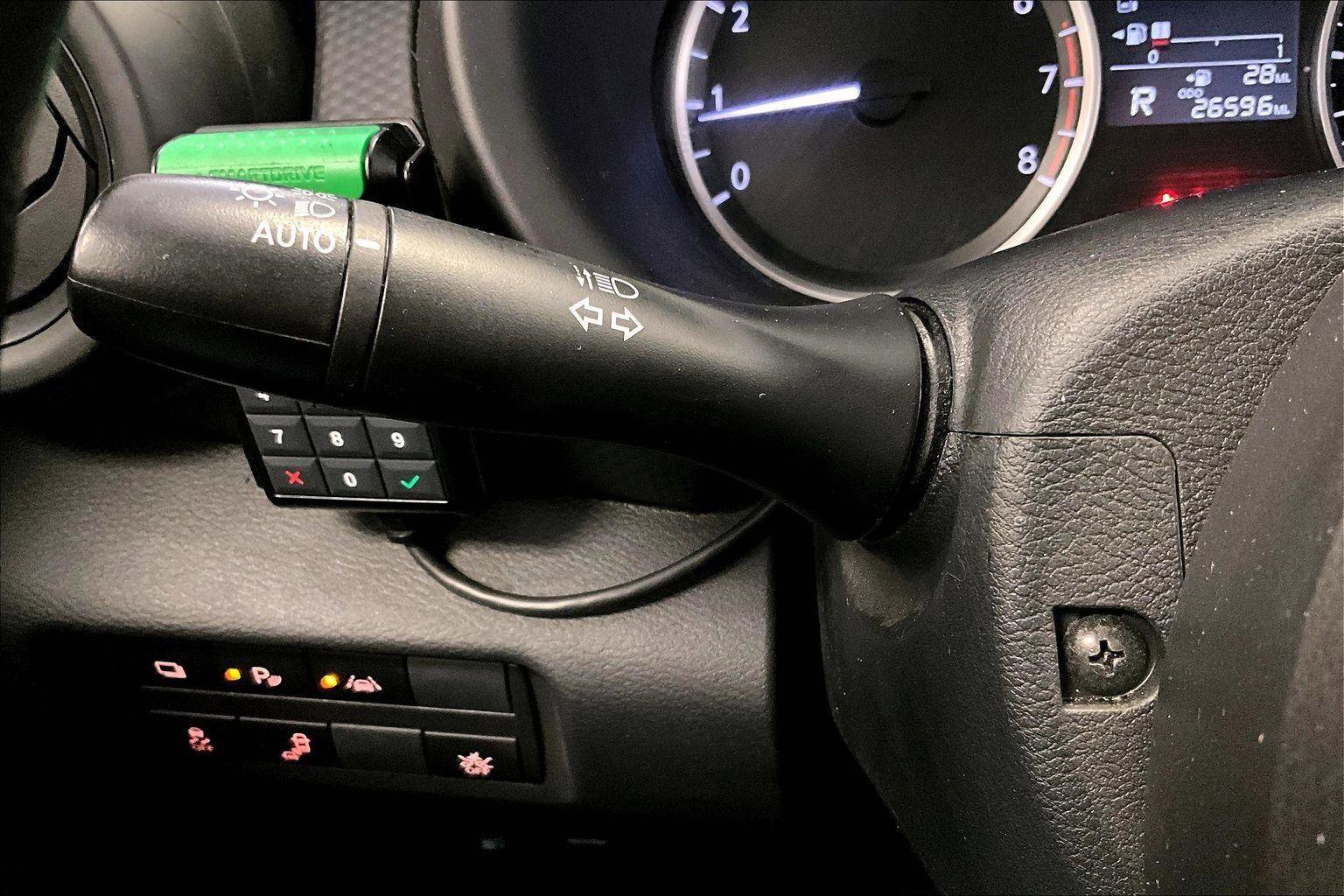 Used 2022 Nissan Kicks S image 30