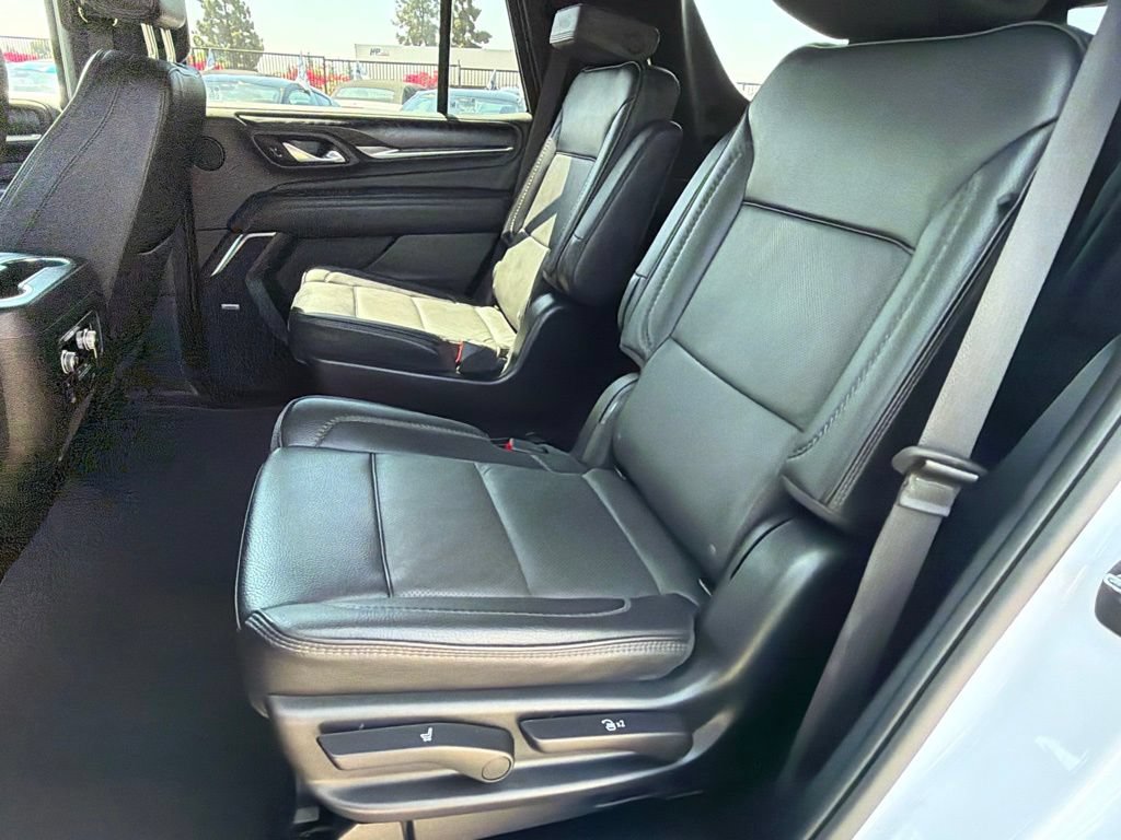 Used 2023 GMC Yukon Denali RWD image 34