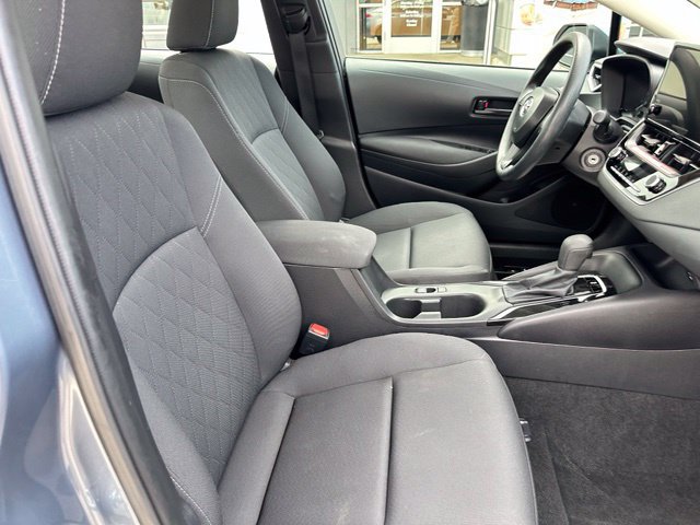 Used 2025 Toyota Corolla LE FWD image 48