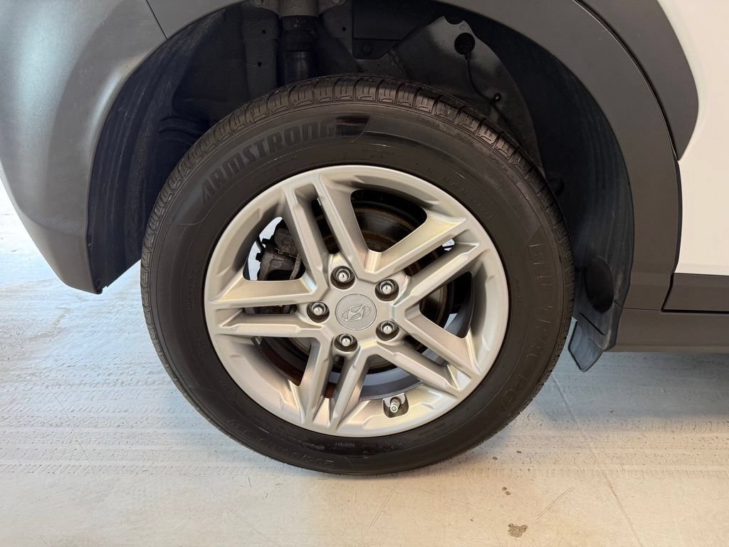 Used 2021 Hyundai Kona SE w/ Cargo Package AWD/4WD image 32