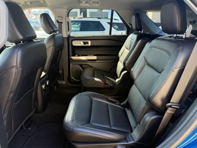 Certified 2023 Ford Explorer Limited AWD/4WD image 9