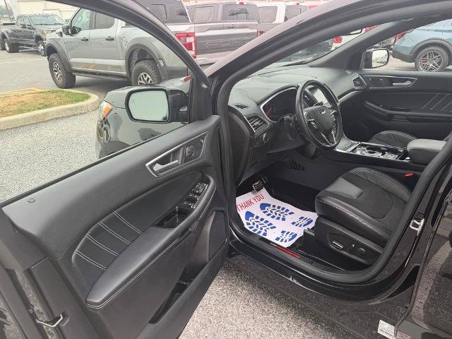 Certified 2019 Ford Edge ST w/ Equipment Group 401A AWD/4WD image 10