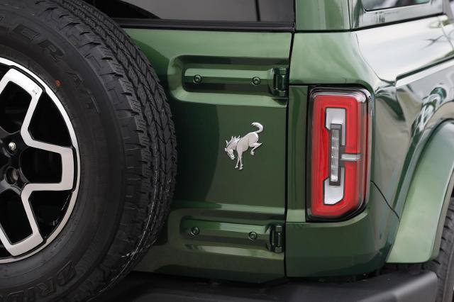 Certified 2025 Ford Bronco Outer Banks AWD/4WD image 9